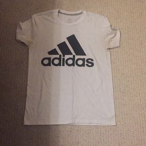 ADIDAS t-shirt